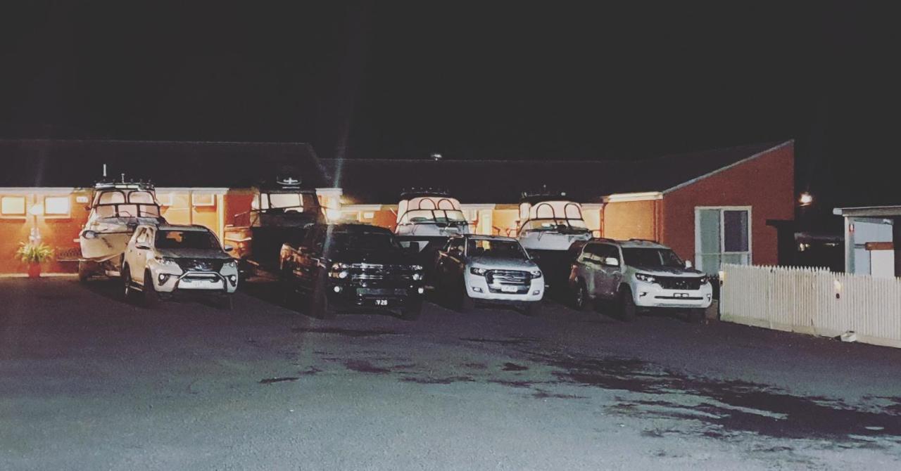 Whalers Rest Motor Inn Портланд Екстериор снимка